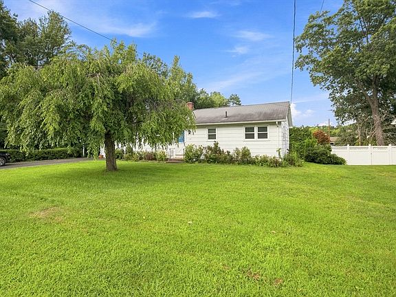 3rd image of 115 Bemis Rd