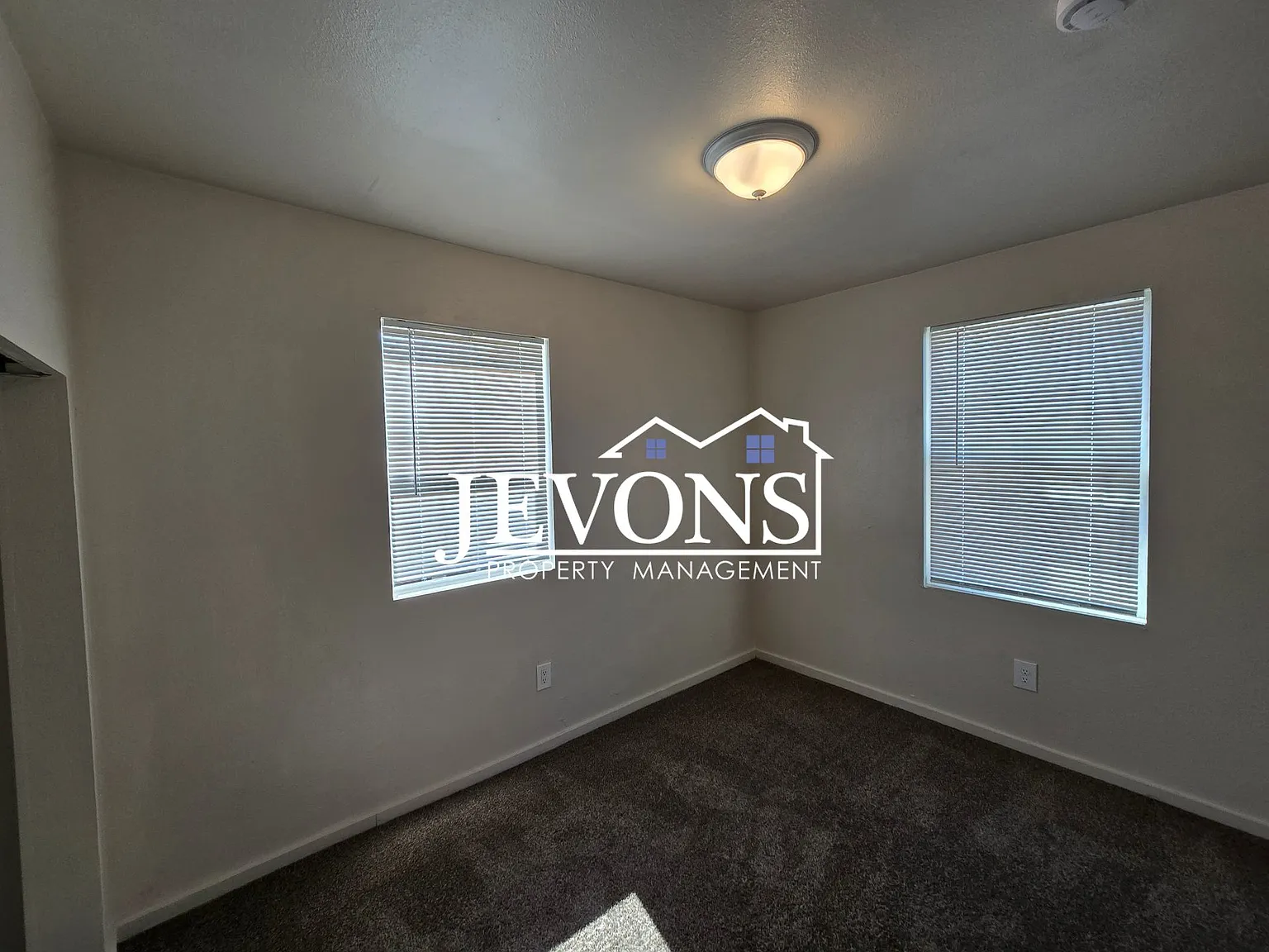 317 Union St Yakima, WA 98901 — Photo 2