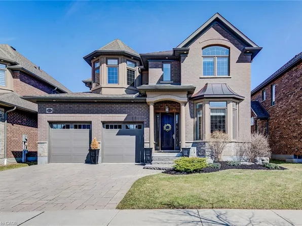 831 Copper Ridge Dr, Waterloo, ON N2K 0B5
