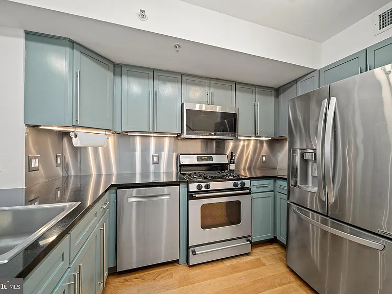 631 D St NW #1139 — Photo 5