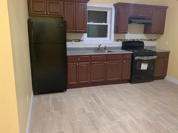 484 Avon Ave Floor 3, Newark, NJ 07108