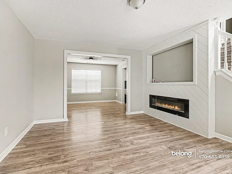 1439 Alice Ave — Photo 6