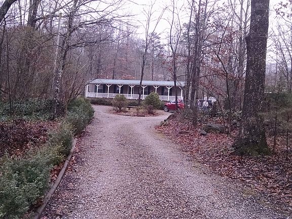 2nd image of 1545 Redbud Dr