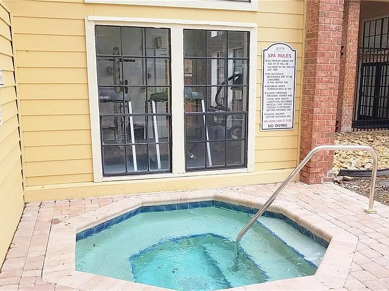 8724 Mallard Reserve Dr #102 — Photo 18