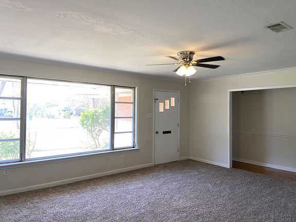 3rd image of 4816 Kendall Ave