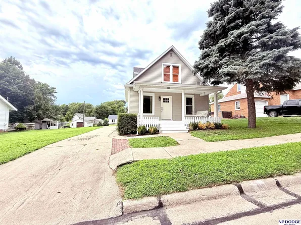 110 N Hammarstrom Ave, Oakland, NE 68045
