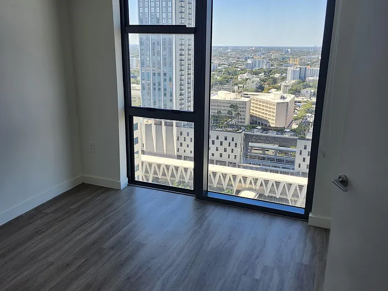 51 NW 5th St #2028 — Photo 3