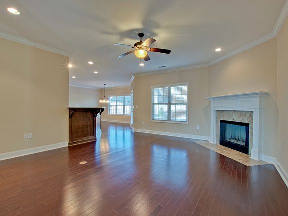 5th image of 7318 Sanctuary Cove Dr SE