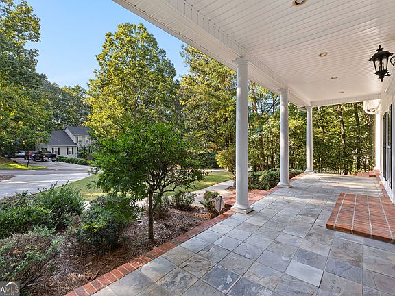 3rd image of 107 Cameron Pointe Dr