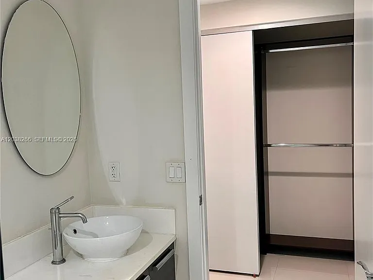 2950 NE 188th St #108 — Photo 31