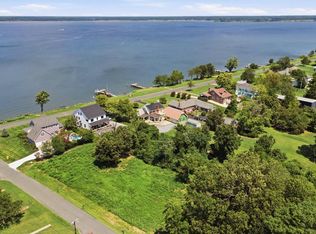 2 Bay View Ave, Cambridge, MD 21613