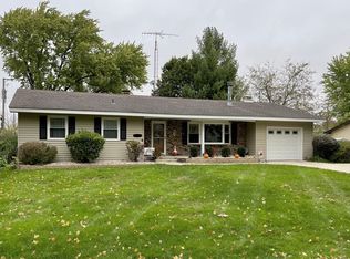 810 Diane Ct, Marengo, IL 60152