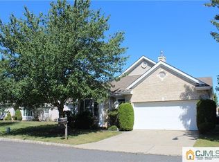 12 Westboro Ln, Monroe Township, NJ 08831