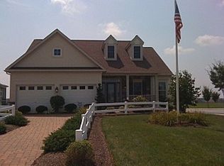 2 Old Ivy Ln, Gordonville, PA 17529