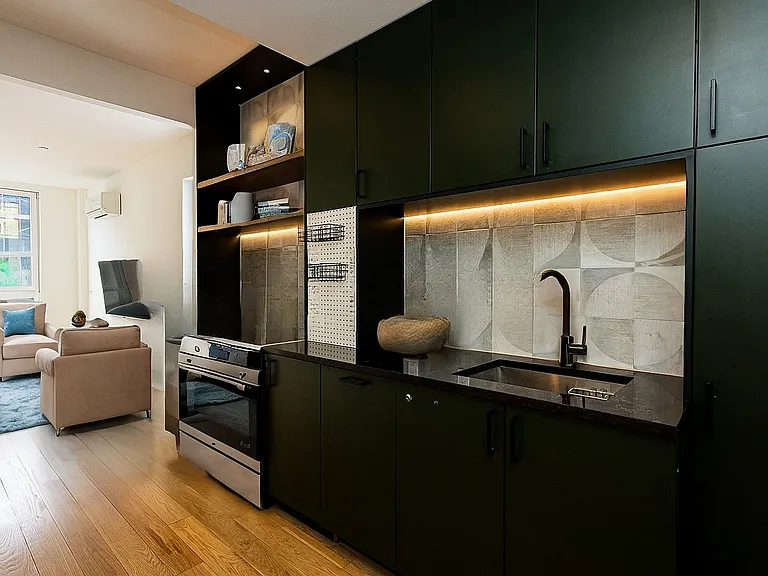 1052 Greene Ave #6B — Photo 5