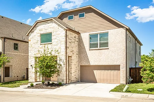 914 Banyan Tree Ln Photo 1