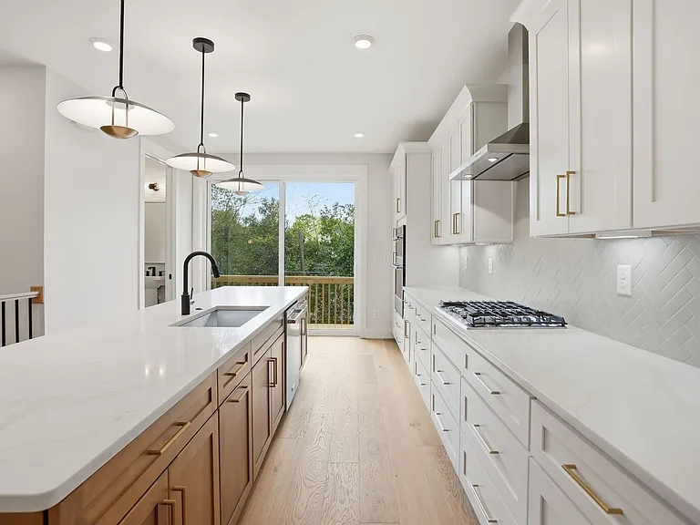 144 Mattoon St — Photo 3