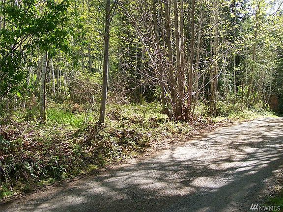 3rd image of 60 E Cougar Ln S