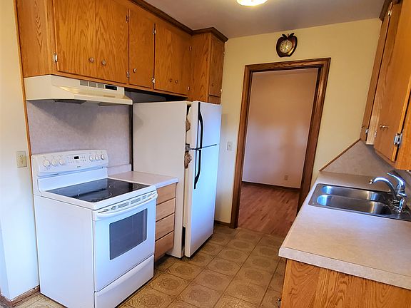 Kitchen view3_08182021