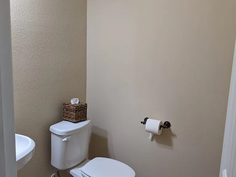 9621 Baltic Ln — Photo 15