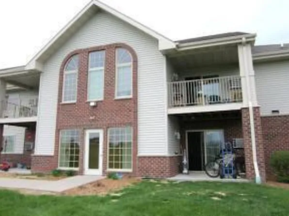 W1062 Marietta AVENUE, Ixonia, WI 53036