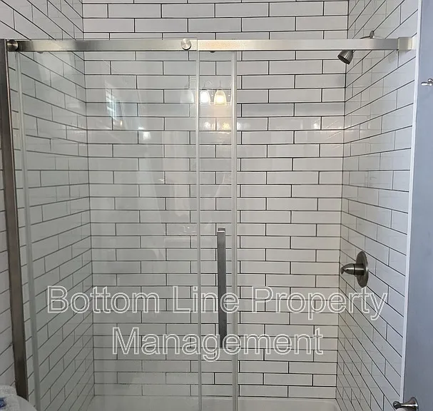 51 Hawthorne St SW — Photo 17