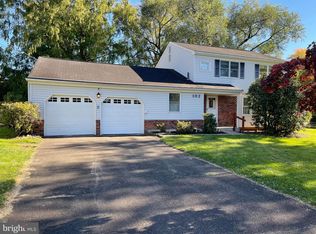 102 Pueblo Rd, Doylestown, PA 18901