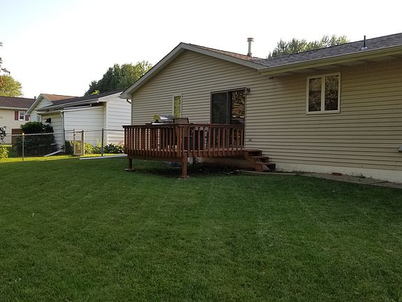 5th image of 618 Woodland Way