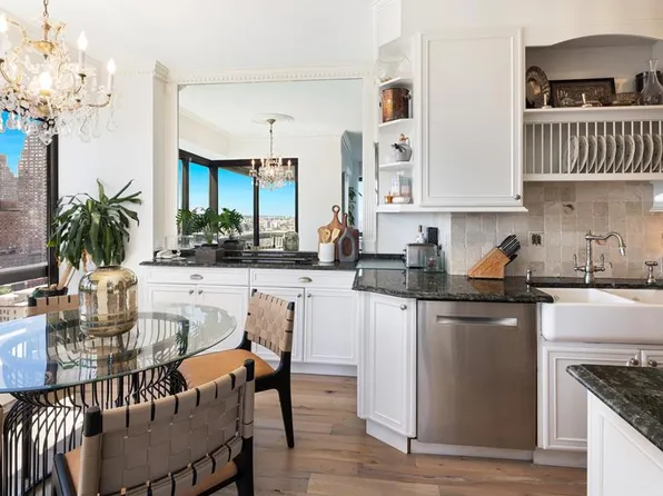 530 East 76th Street image 6 of 20