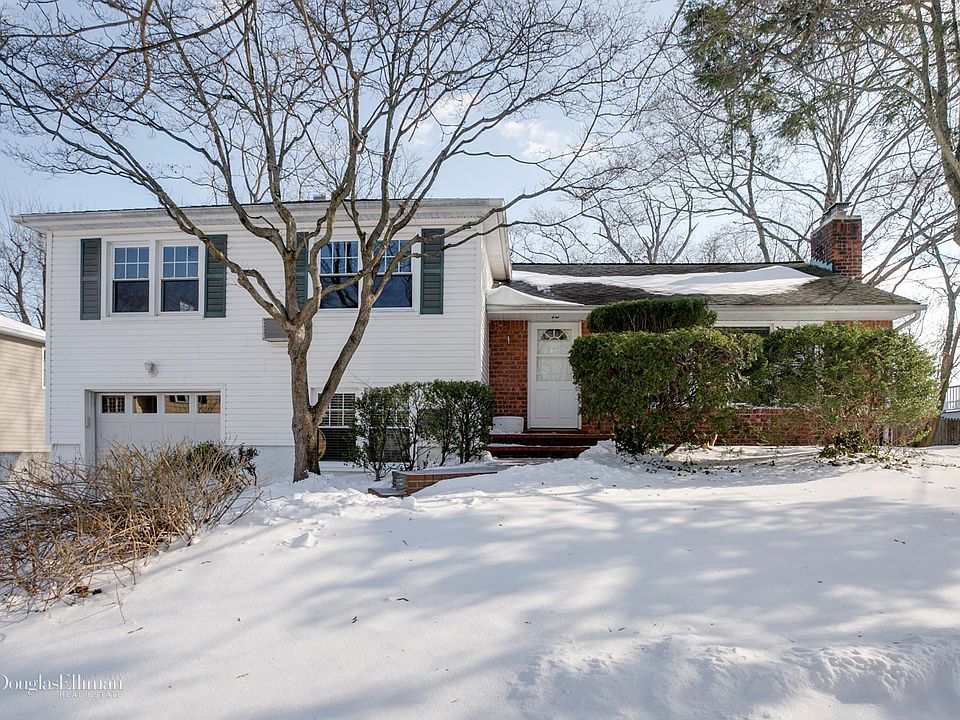 1st image of 44 Morewood Oaks