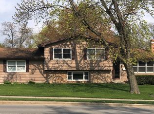 620 N Cedar Rd, New Lenox, IL 60451