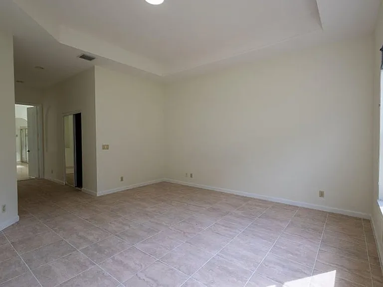 6428 Garden Ct — Photo 10
