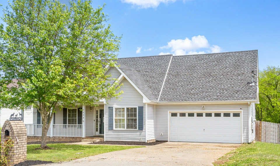 1st image of 2634 Green Briar Dr