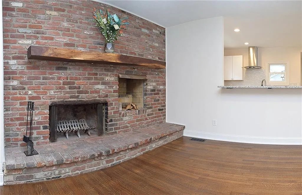 408 N Bancroft St — Photo 4