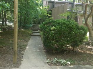6 Winding Creek Ln, Chapel Hill, NC 27516