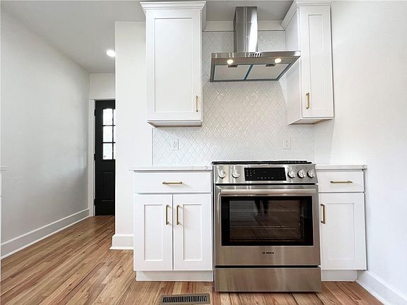 5th image of 5817 Holmes St