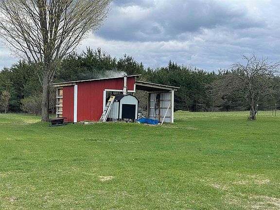 3rd image of 8270 N Morey Rd