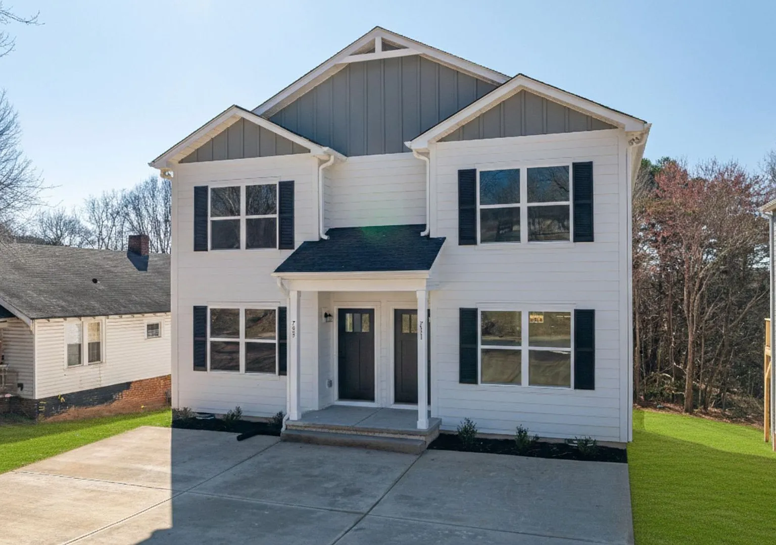 Newly-Built Townhome for Rent Modern Living at Its Best! — Photo 2