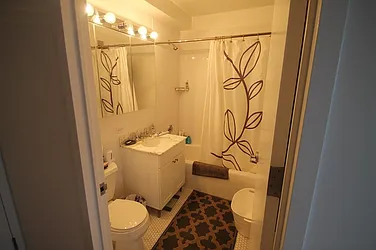 Rented by Space Marketing Shop