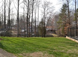 1609 Briar Lake Cir, Winston Salem, NC 27103