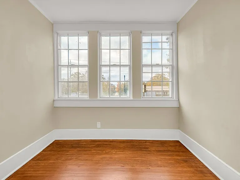 402 N Gloster St — Photo 8