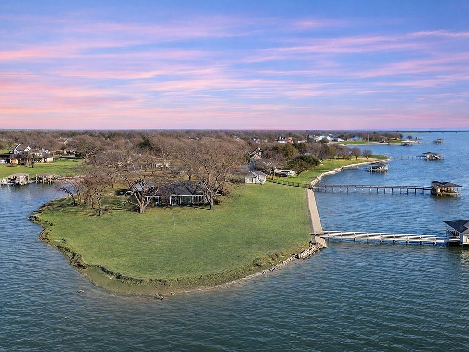 1st image of 417 Pecan Point Dr