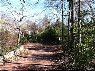 2nd image of 119 Battle Ln