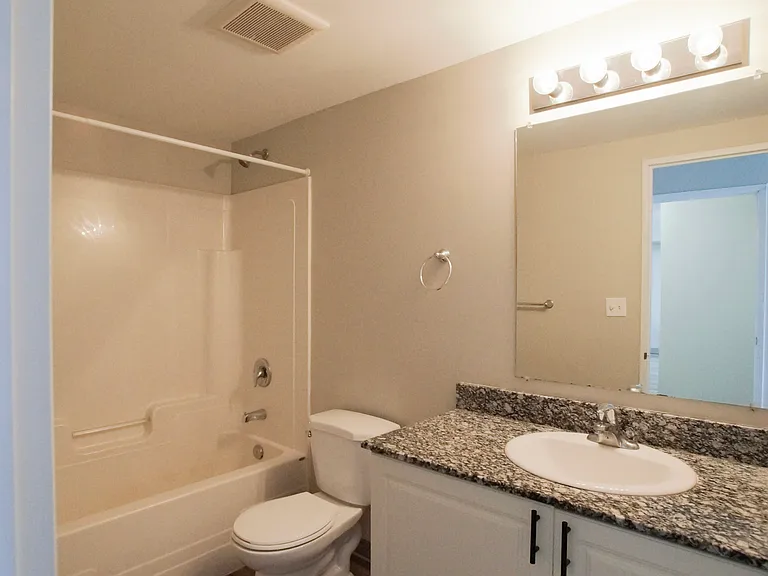 239 Auburn Dr #804 — Photo 6