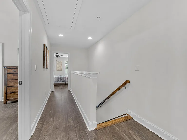 808 Crown Point Dr — Photo 28