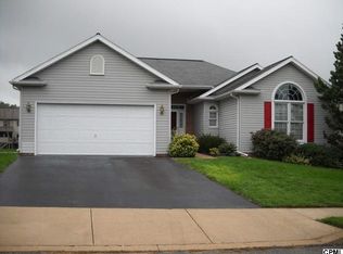 3 Brookview Cir, Elizabethtown, PA 17022