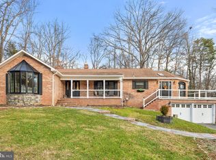 5213 Clinton Rd, Alexandria, VA 22312