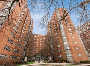 4960 N Marine Dr APT 419, Chicago, IL 60640
