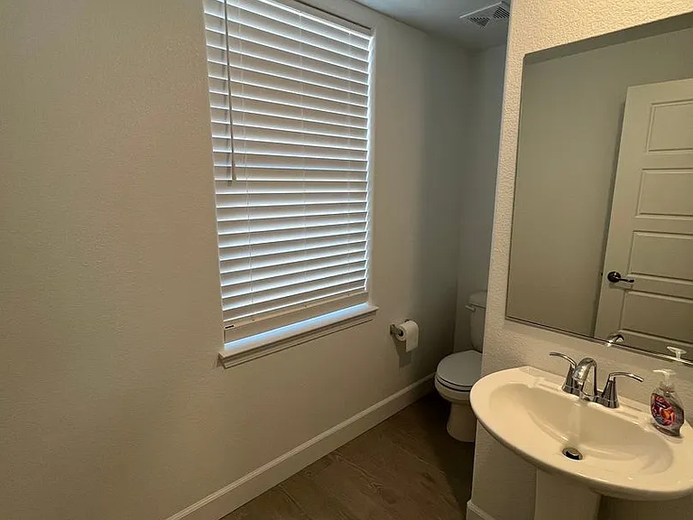 1583 Levy St — Photo 12