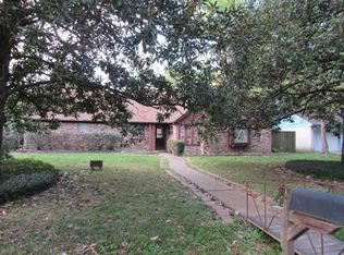 101 Montrose Cir, Conroe, TX 77301